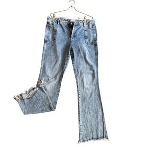 We The Free Free People Light Acid Wash Flare Jeans Raw Hem Patch Pocket Size 30